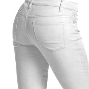 20 short white stretch skinny jeans